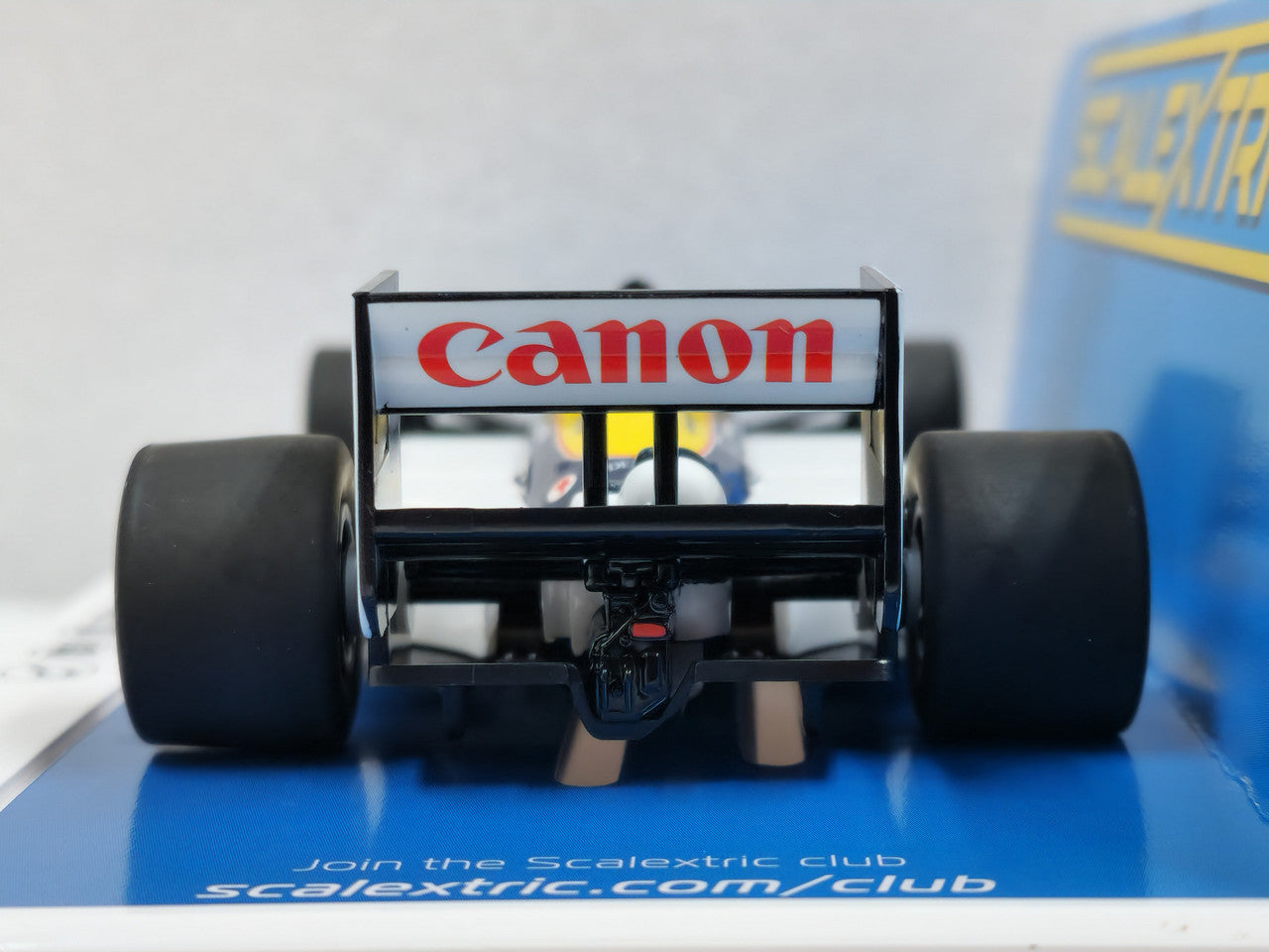 WILLIAMS FW11B - 1987 BRITISH GP - MANSELL 1/32 Scale Scalextric SCAC4508