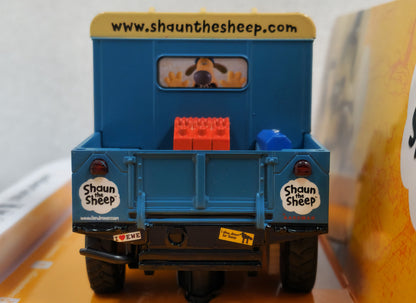 LAND ROVER SERIES 1 - SHAUN THE SHEEP 1/32 Scale Scalextric SCAC4543