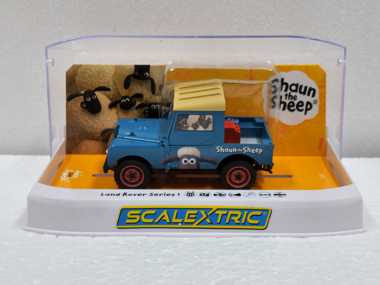 LAND ROVER SERIES 1 - SHAUN THE SHEEP 1/32 Scale Scalextric SCAC4543