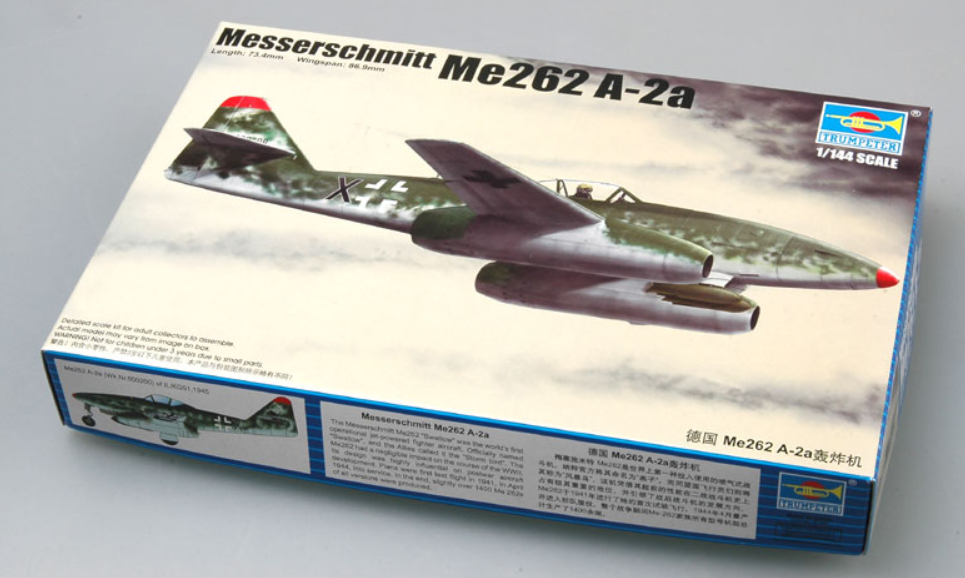 Messerschmitt Me.262A-2A 1/144 Scale Trumpeter 01318