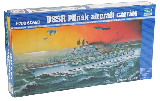 USSR Aircraft Carrier Minsk - 1/700 Scale Trumpeter 05703