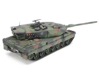 Leopard 2 A6 Main Battle Tank 1/35 Scale Tamiya 35271