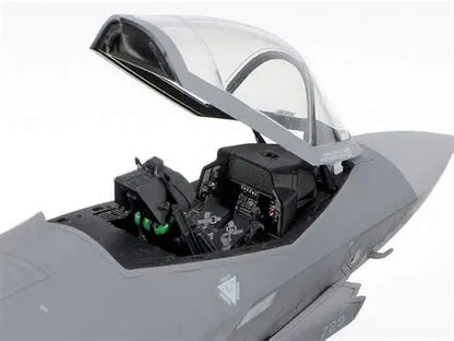 Lockhead Martin F-35A Lightning II 1/72 Scale Tamiya 60792