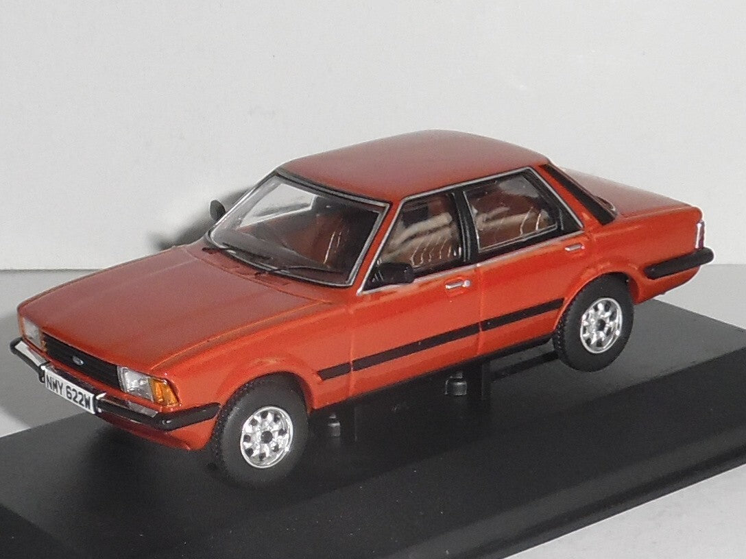 Ford Cortina Mk.5 1.6 GL - 1/43 Scale Corgi VA15006