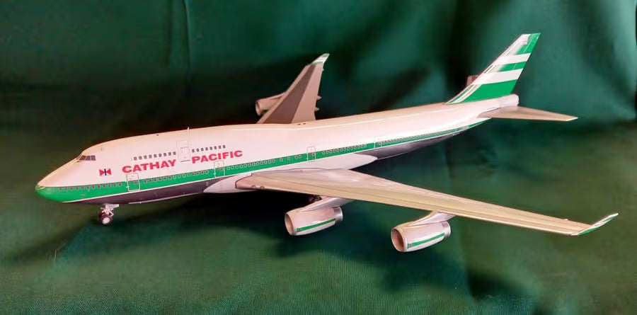 Boeing 747-400 Cathay Pacific - 1/200 Scale JC Wings XX2921P