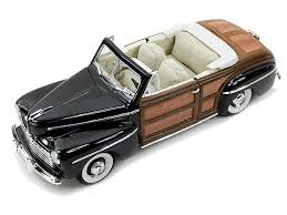 Ford Sportsman (Black) 1946 - 1/18 Scale Yat Ming  YAT20048