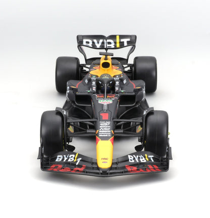 Red Bull F1 RB19 2023 - #1 M.Verstappen 1/24 Bburago Bur18-28030V