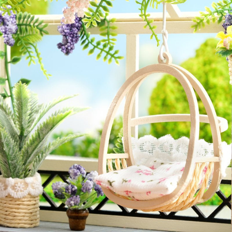 Warm Moment Cute Room Dollhouse CRH-025