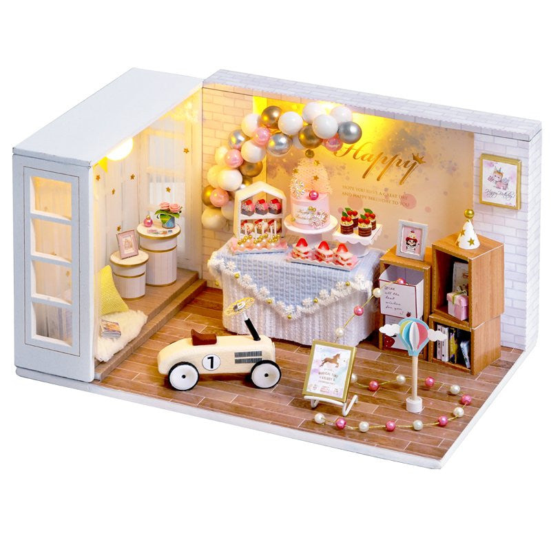 Camp Party Cute Room Dollhouse CRQT-010