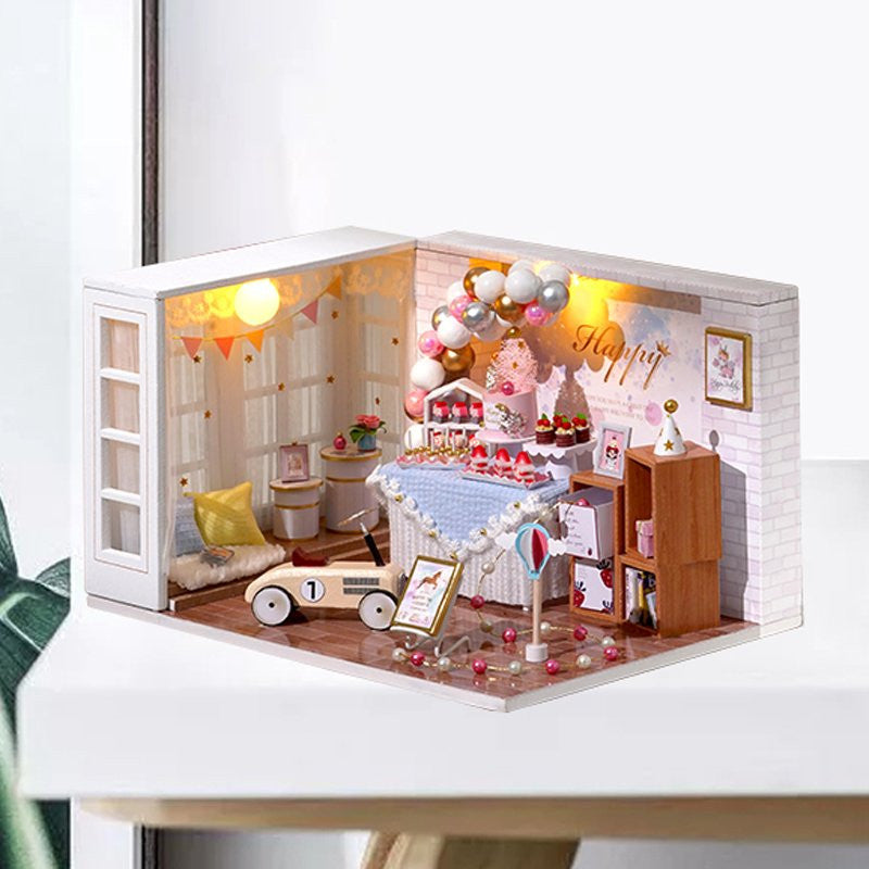 Camp Party Cute Room Dollhouse CRQT-010