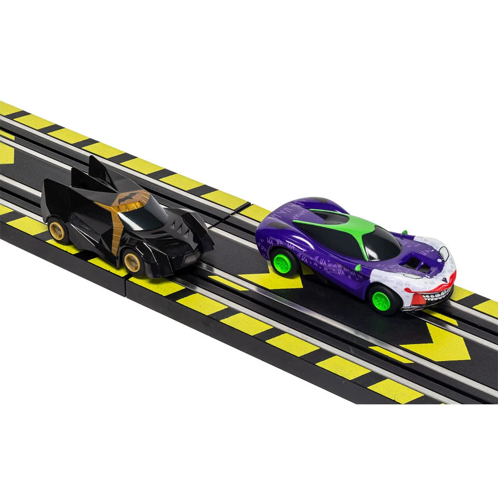 Batman VS Joker Set Battery Powered - 1/64 Scale - Scalextric - SCAC1155M