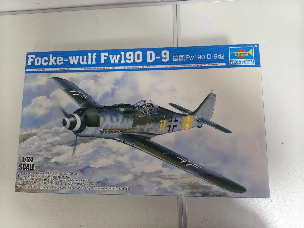 Focke Wulf FW190 D-9 - 1/24 Scale - Trumpeter - TRU02411