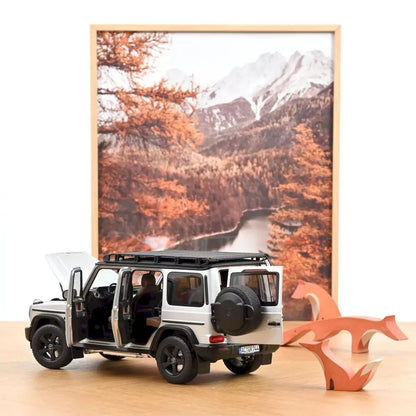 Mercedes-Benz G-Class Iridium Silver 2024 - 1/18 Scale - Norev - MTDNOR183030