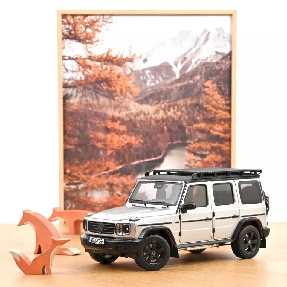 Mercedes-Benz G-Class Iridium Silver 2024 - 1/18 Scale - Norev - MTDNOR183030