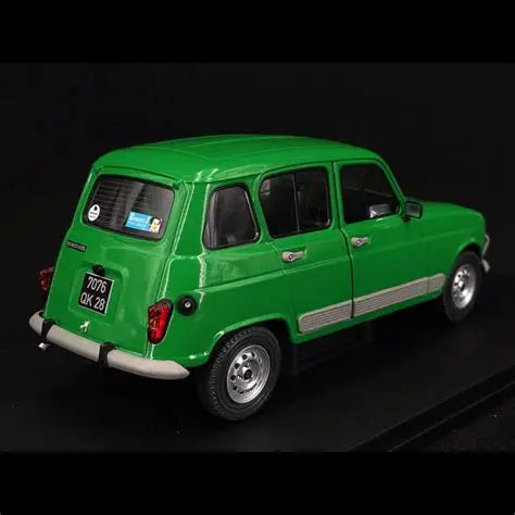 Renault  R4 GTL 1978 Green 1/18 Solido S1800112