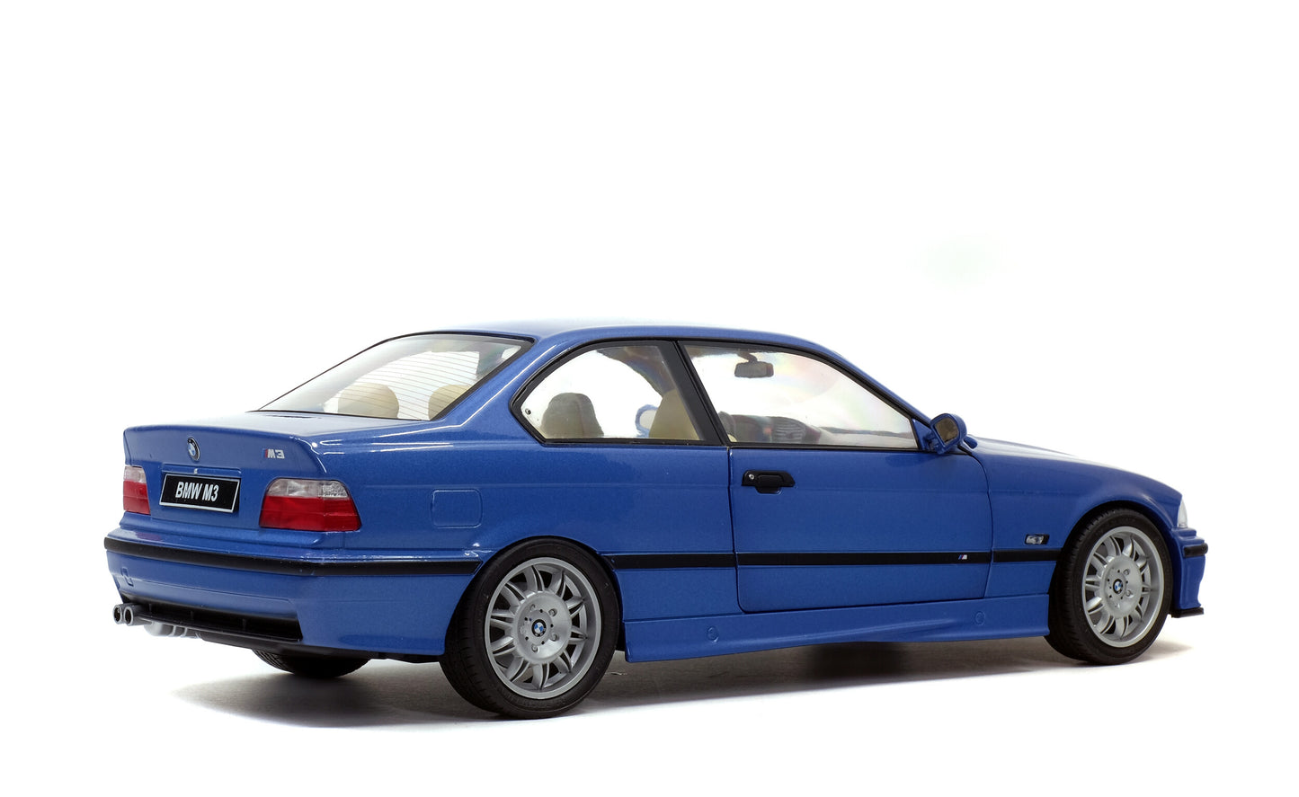 BMW E36 Coupé M3 – Bleu Estoril – 1990 1/18 Solido S1803901