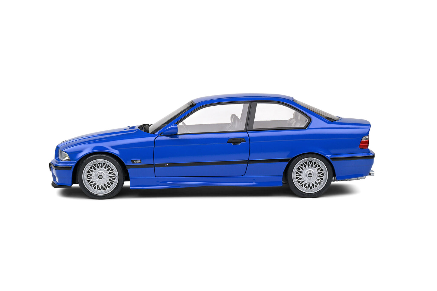 BMW E36 M3 Coupé – Santorin Blue – 1996 1/18 Solido S1803912