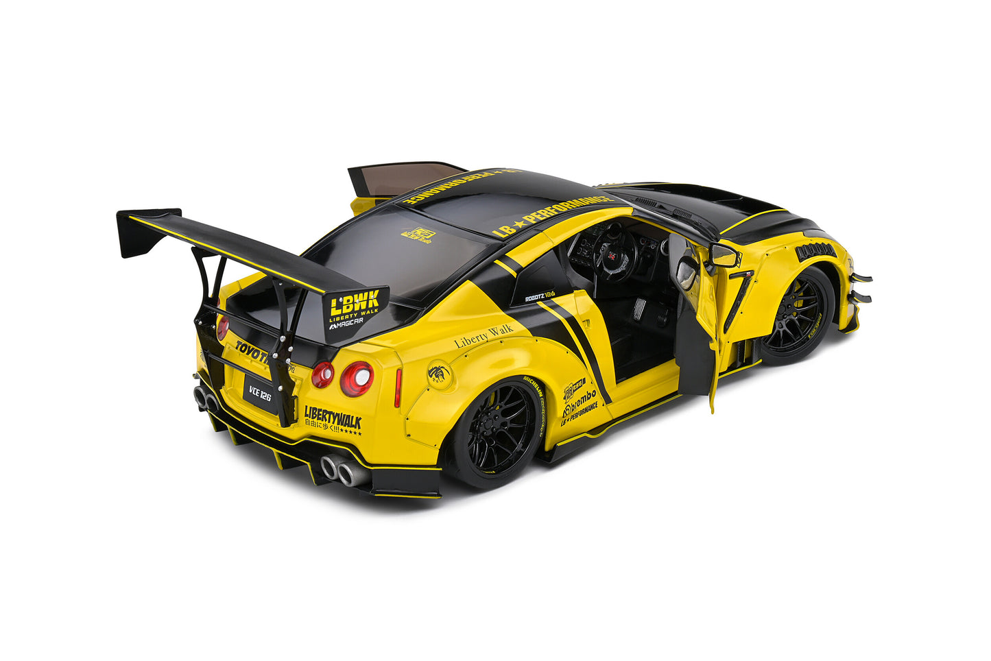Nissan GT-R (R35) W/ Liberty Walk Body Kit 2.0 2020 1/18 Solido S1805809