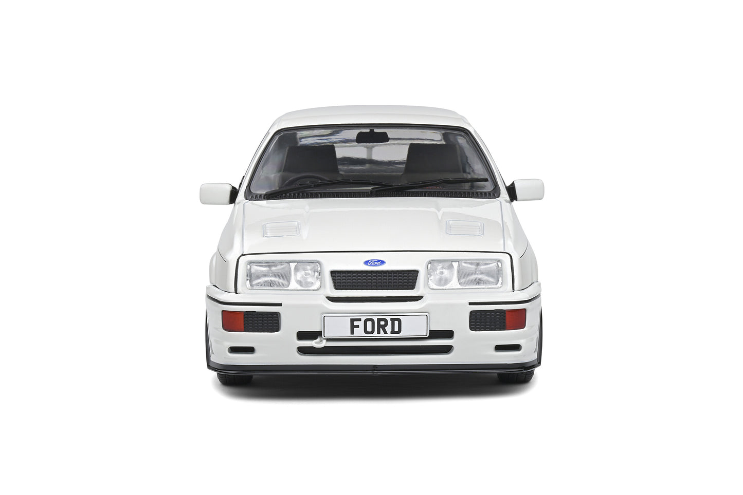 Ford Sierra Cosworth RS500 – Diamond white – 1987 1/18 Solido S1806104