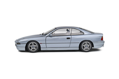 BMW 850 (E31) CSI – Arktissilber Met – 1992 1/18 Solido S1807004