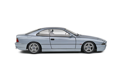 BMW 850 (E31) CSI – Arktissilber Met – 1992 1/18 Solido S1807004