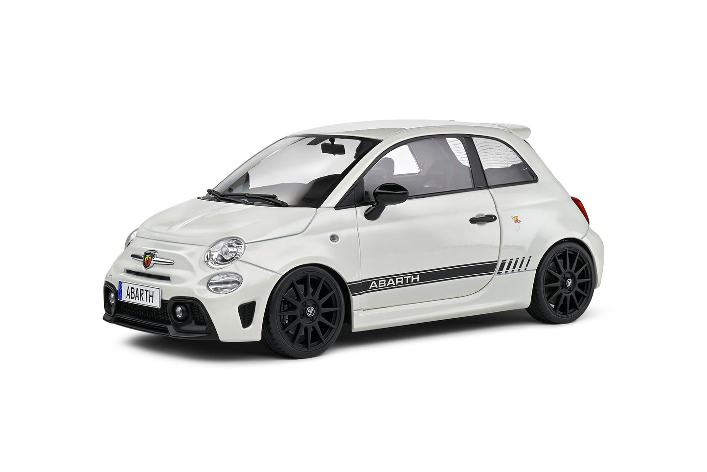 Fiat F595 Abarth – Ghiaccio White – 2022 1/18 Solido S1811301
