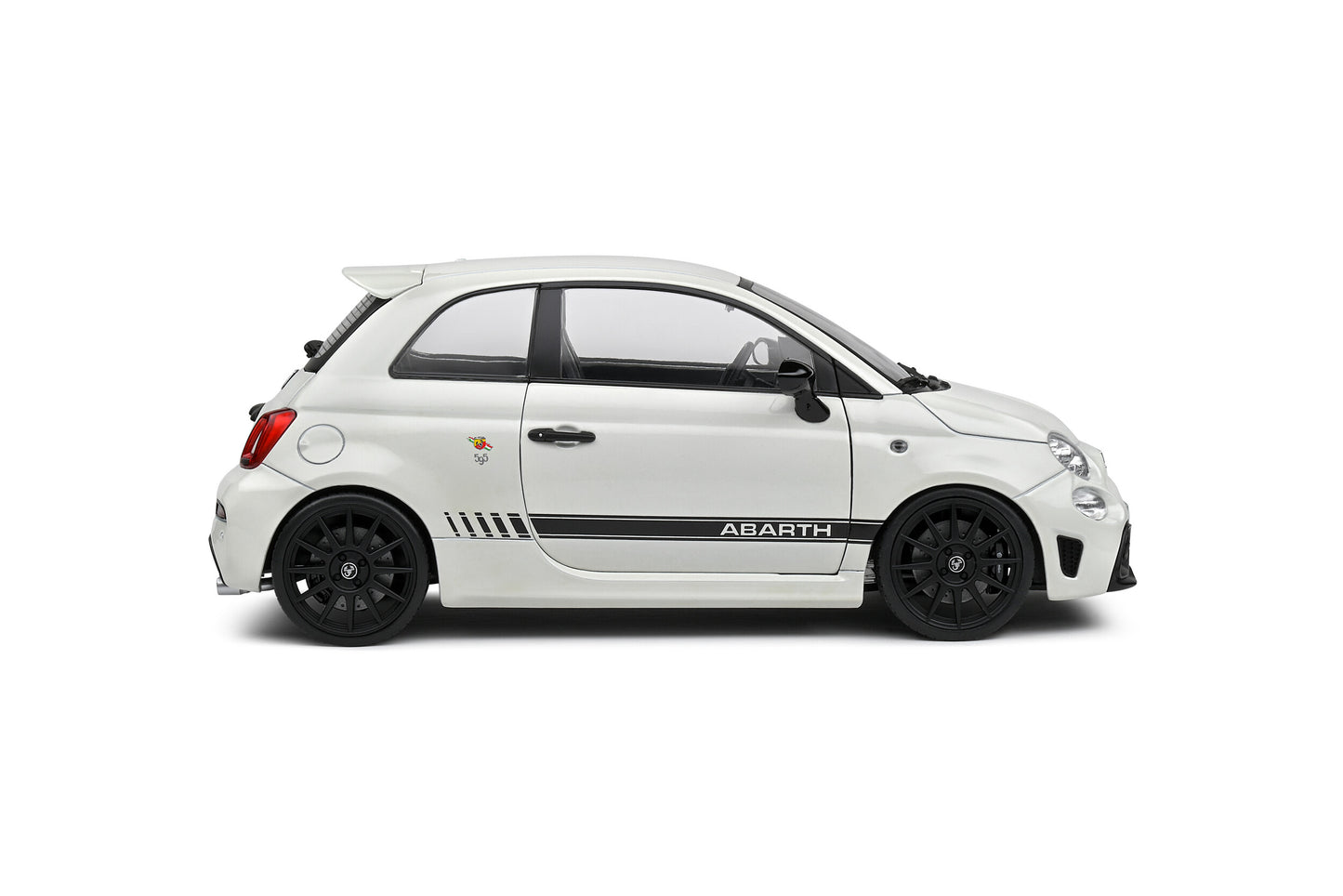 Fiat F595 Abarth – Ghiaccio White – 2022 1/18 Solido S1811301