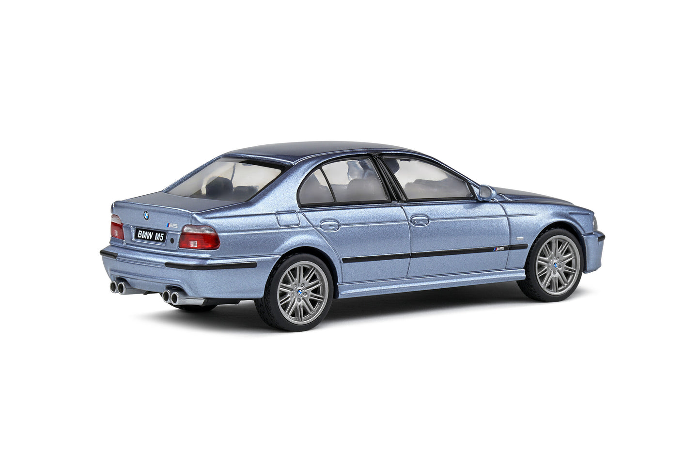BMW M5 E39 – Silver Water blue – 2000 1/43 Solido S4310503