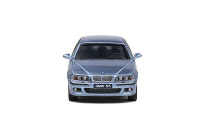 BMW M5 E39 – Silver Water blue – 2000 1/43 Solido S4310503