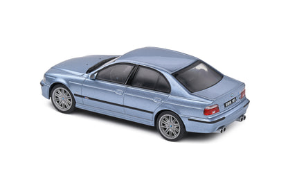 BMW M5 E39 – Silver Water blue – 2000 1/43 Solido S4310503