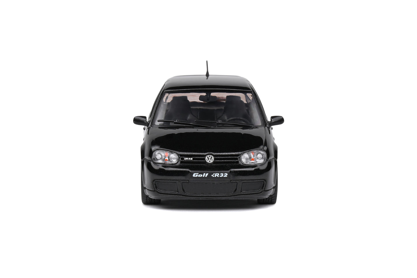 Volkswagen VW Golf IV R32 – Black Magic – 2003 1/43 Solido S4313603