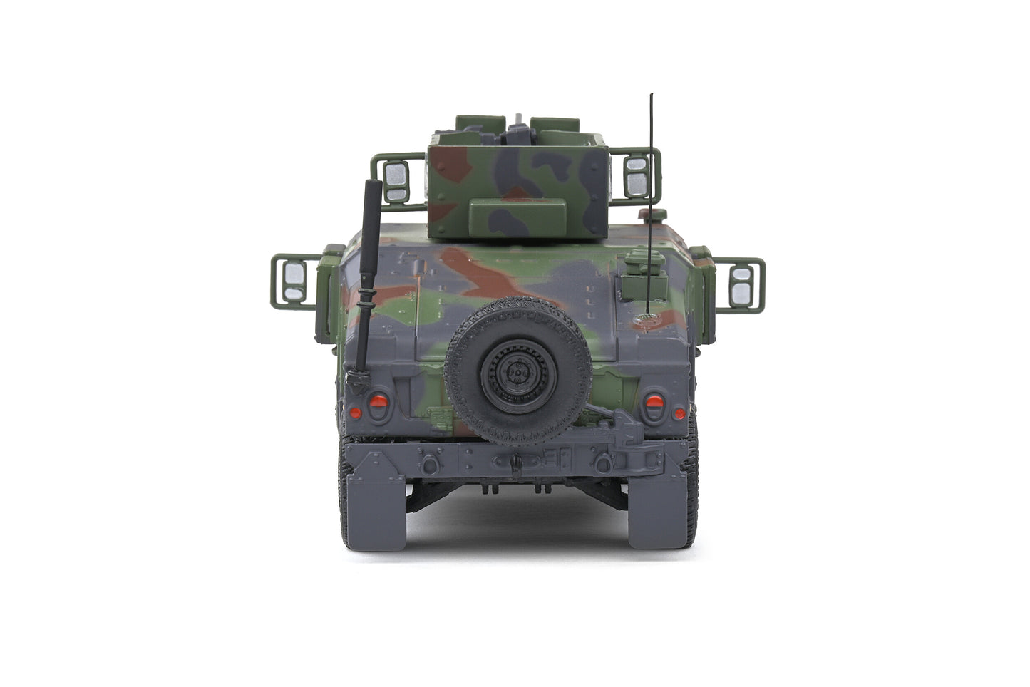 AM General M1115 Humvee KFOR – Green Camo – 1983 1/48 Solido S4800104