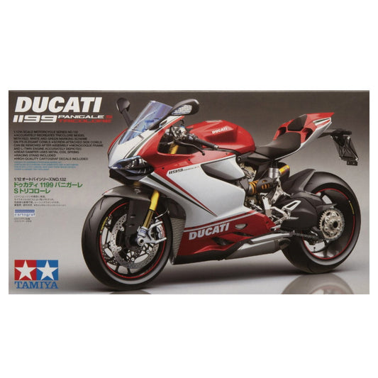 Ducati 1199 Panigale S Tricolore 1/12 Scale Tamiya 14132