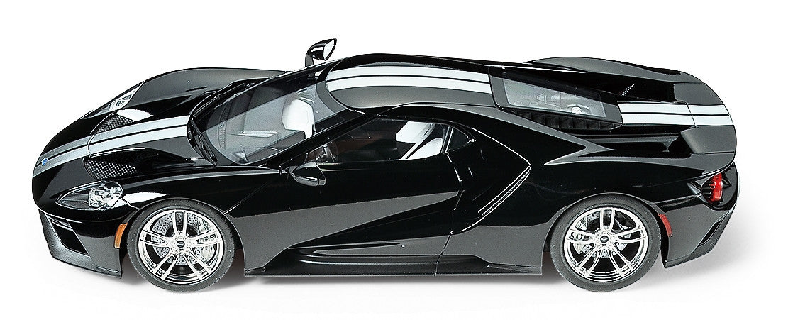 Ford GT 1/24 Scale Tamiya 24346