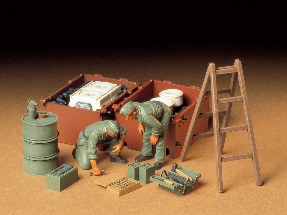 German Engine Maintenance Crew 1/35 Scale Tamiya 35180