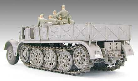 German 18t Heavy + Track FAMO 1/35 Scale Tamiya 35239