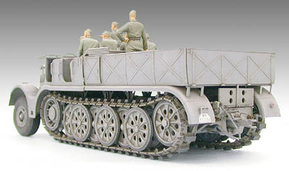 German 18t Heavy + Track FAMO 1/35 Scale Tamiya 35239