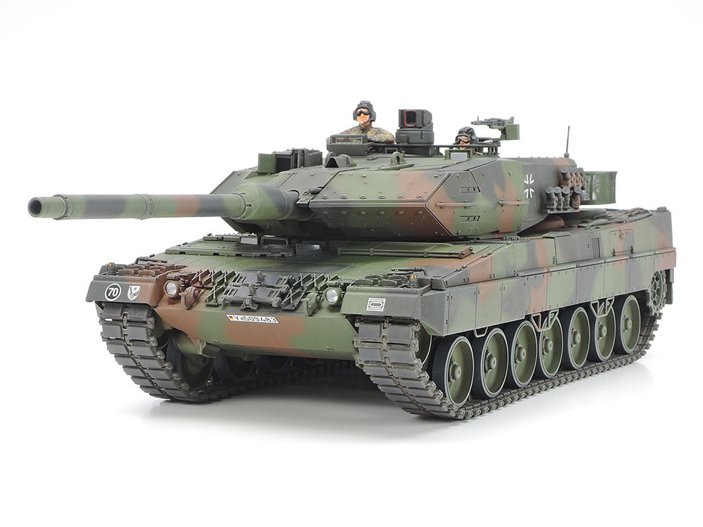 Leopard 2 A6 Main Battle Tank 1/35 Scale Tamiya 35271