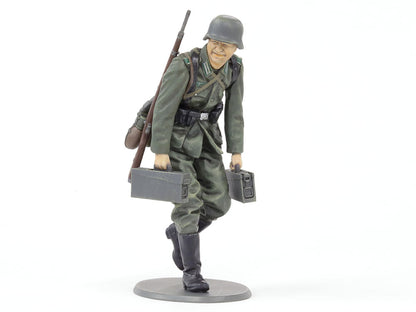 German MG Team Mid-WWII 1/35 Scale Tamiya 35386