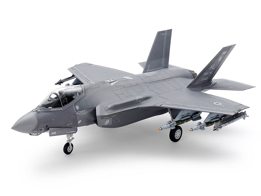 Lockhead Martin F-35A Lightning II 1/72 Scale Tamiya 60792