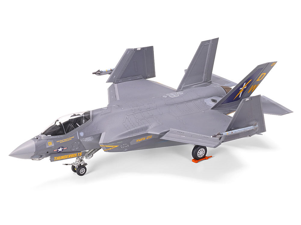 Lockheed Martin F35C Lightning III 1/72 Scale Tamiya 60794