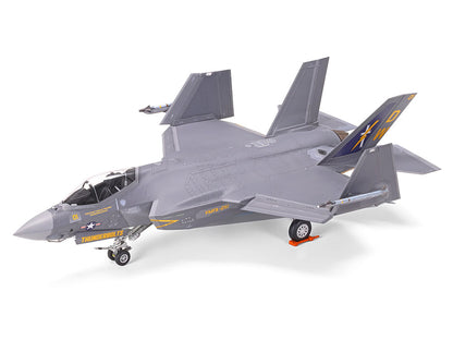 Lockheed Martin F35C Lightning III 1/72 Scale Tamiya 60794