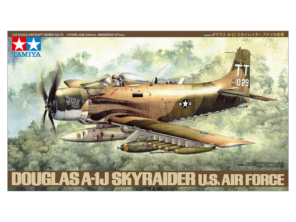 Douglas Skyraider A-1J USAF 1/48 Scale Tamiya 61073