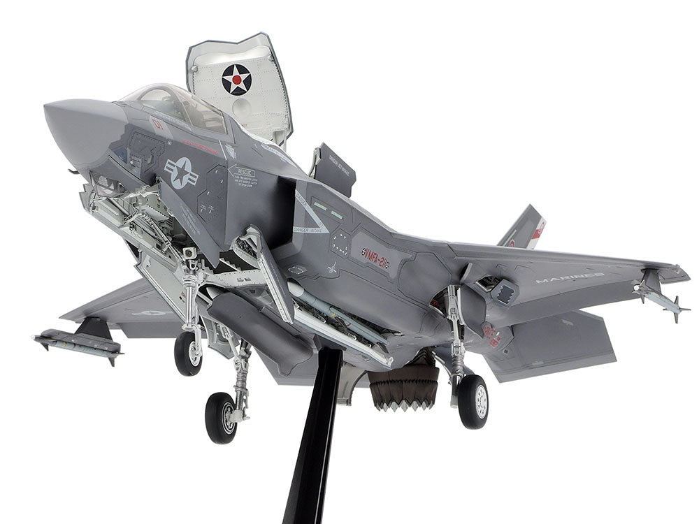 Lockhead Martin F-35B Lightning II 1/48 Scale Tamiya 61125