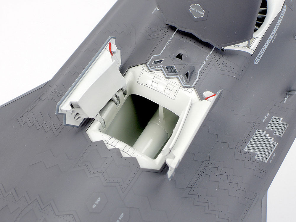 Lockhead Martin F-35B Lightning II 1/48 Scale Tamiya 61125