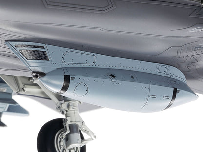 Lockhead Martin F-35C Lightning II1/48 Scale Tamiya 61127